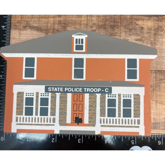 Vintage 1993 Cats Meow Series XI State Police Troop C Building Wooden Collectibl - Picture 1 of 2